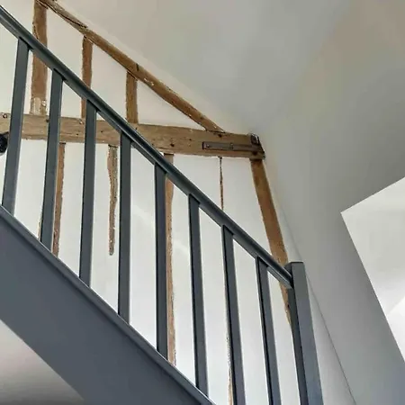 Appartement La Parisienne - Maison Centre Compiegne. *